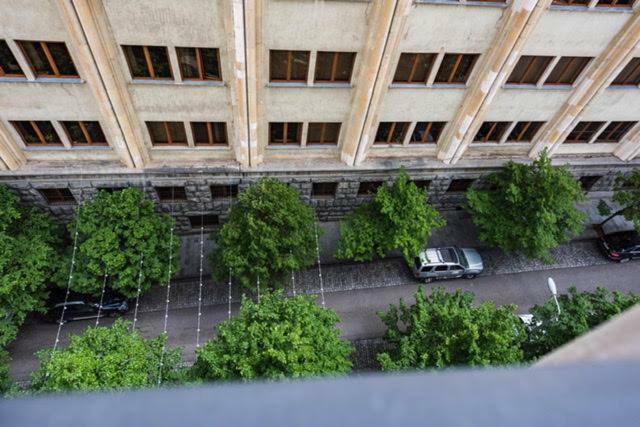 Parliament On Rustaveli Studio Tbilisi Exteriör bild